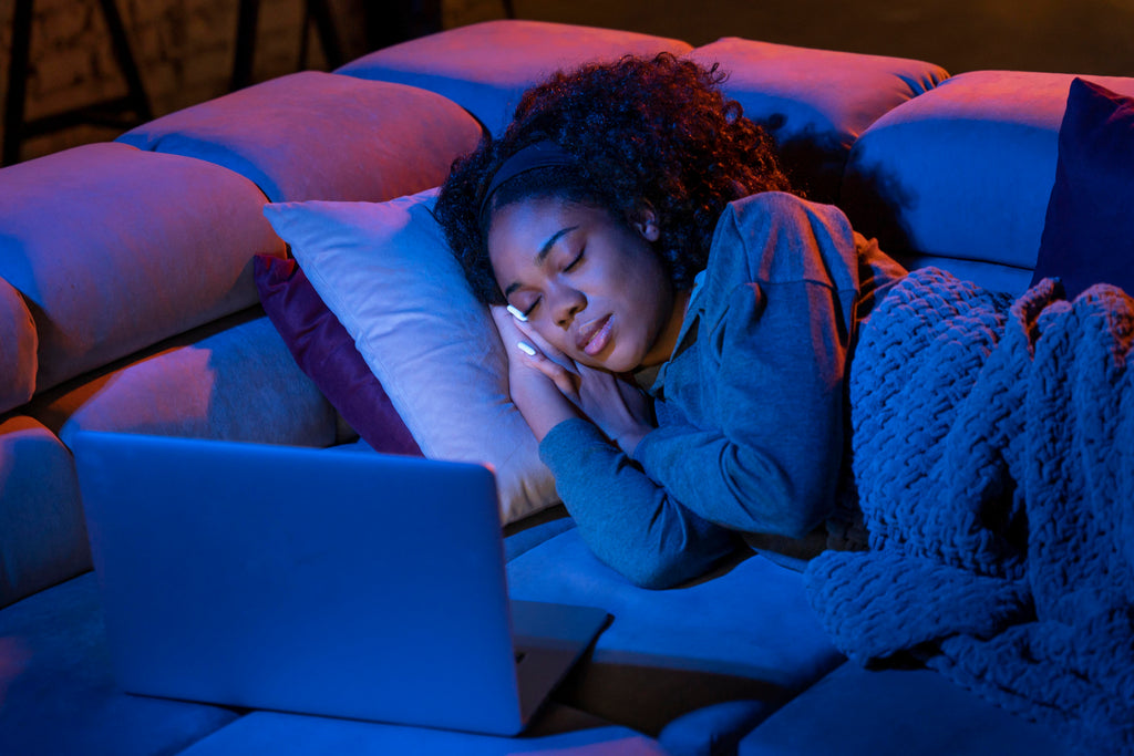 A Guide to Knowing How Blue Light Affects Sleep Quality